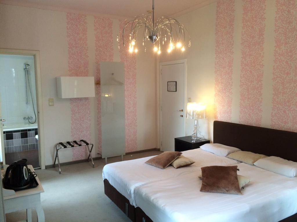 Hotel Kasteel Pietersheim Maastricht - Lanaken Pokoj fotografie